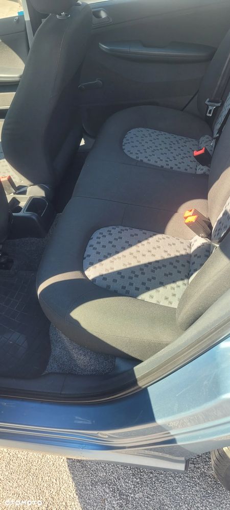 Skoda Fabia 1.4 16V Style Edition - 9