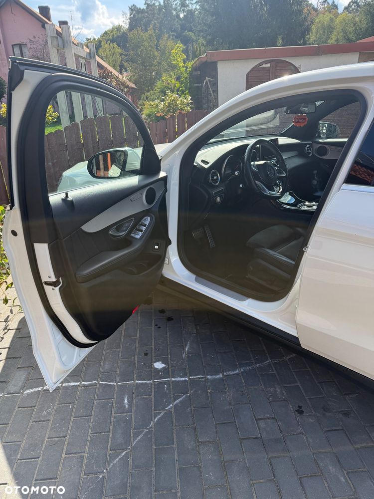 Mercedes-Benz GLC 300 4-Matic - 16