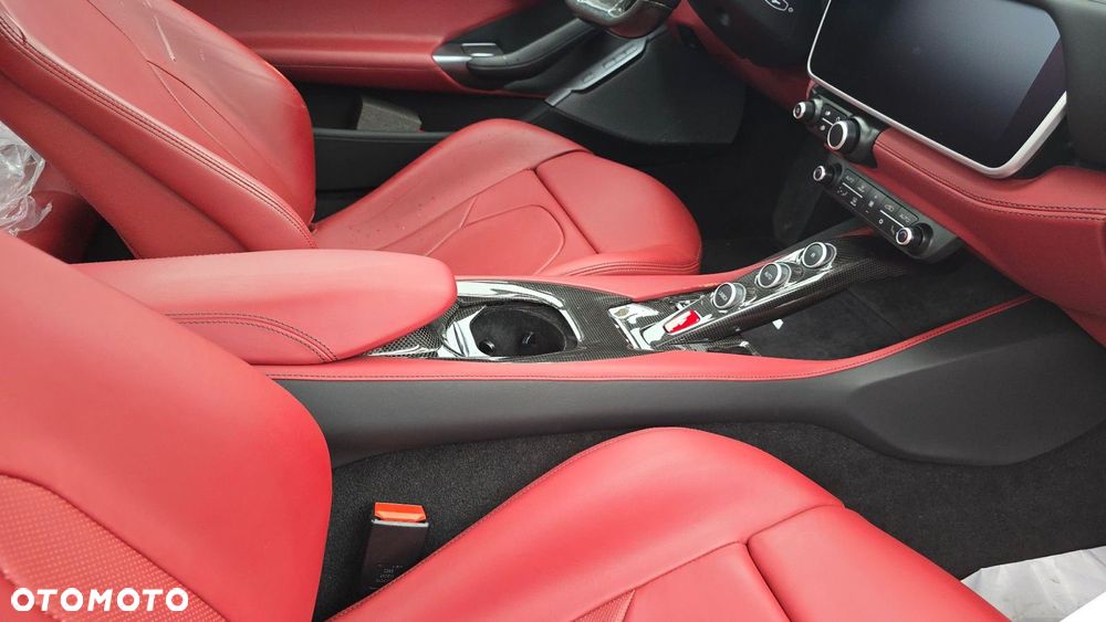 Ferrari Portofino - 13
