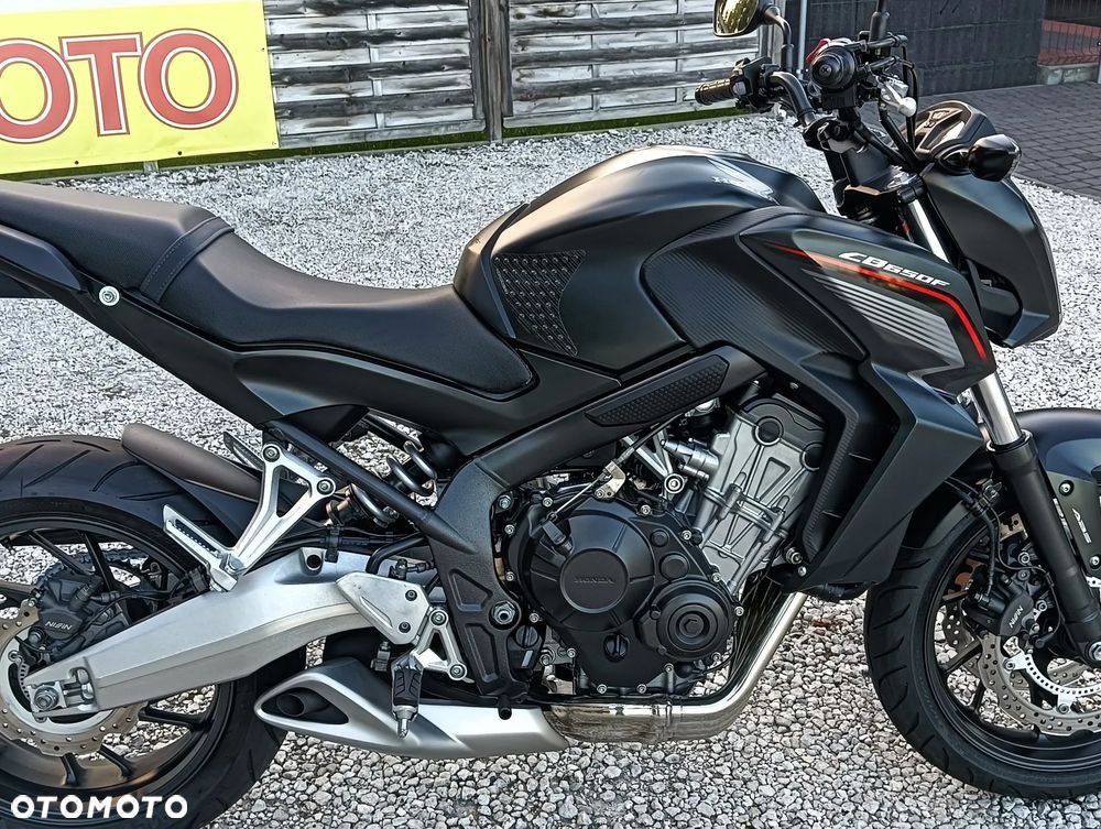 Honda CB - 22