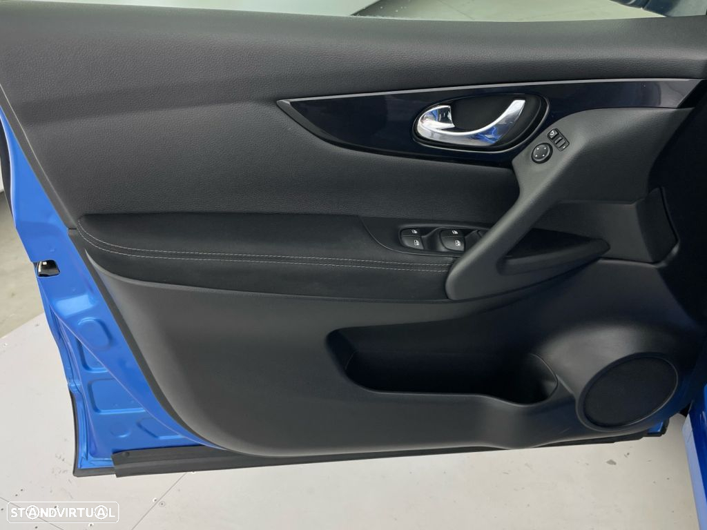 Nissan Qashqai 1.5 dCi N-Connecta - 18