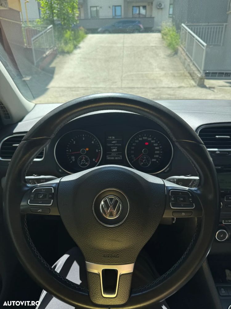 Volkswagen Golf 1.6 TDI DPF BlueMotion Technology Comfortline - 8