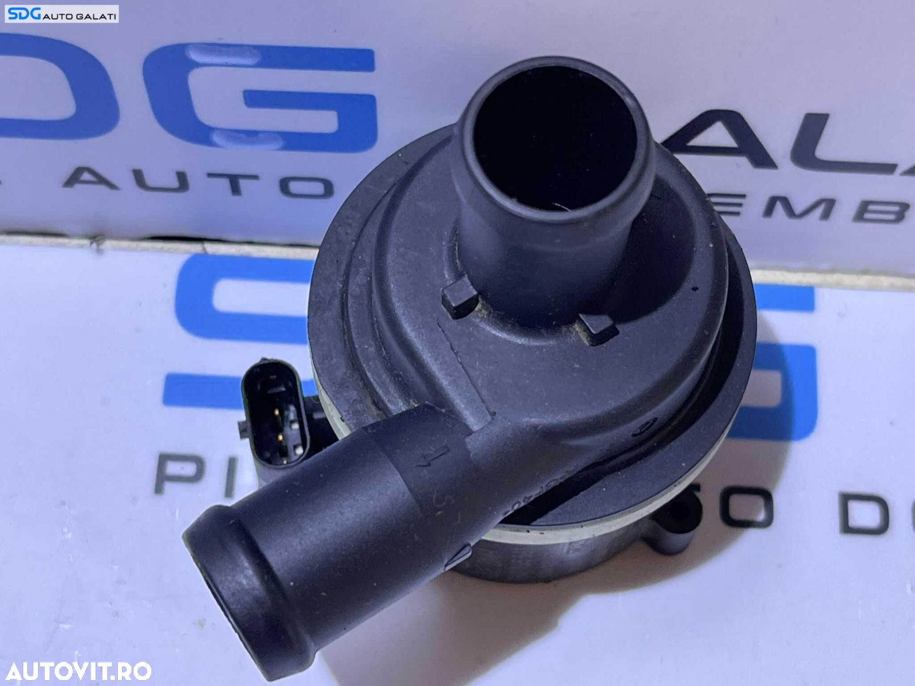 Pompa Secundara Auxiliara Recirculare Apa Skoda Fabia 2 1.6 TDI CAYA CAYB CAYC 2009 - 2015 Cod 6R0965561A[S0268] - 4