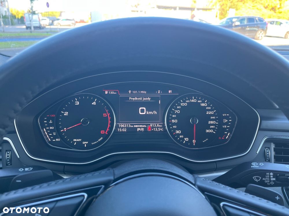 Audi A4 Avant 2.0 TDI S tronic quattro - 30