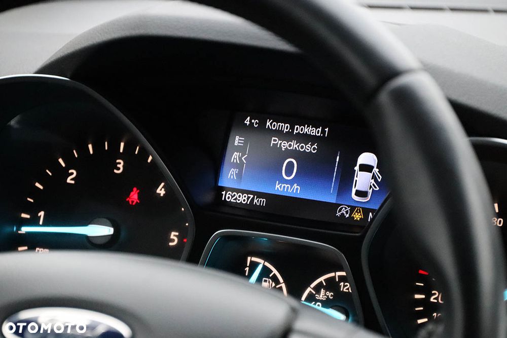 Ford Kuga 2.0 TDCi 4x4 Titanium - 32