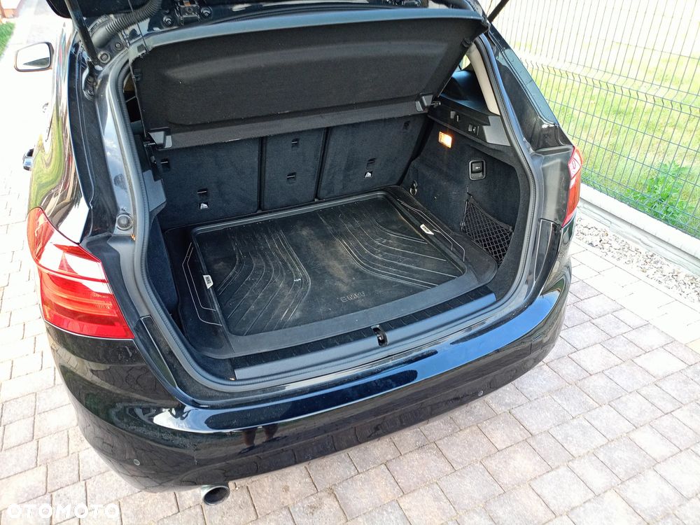 BMW Seria 2 218i - 34