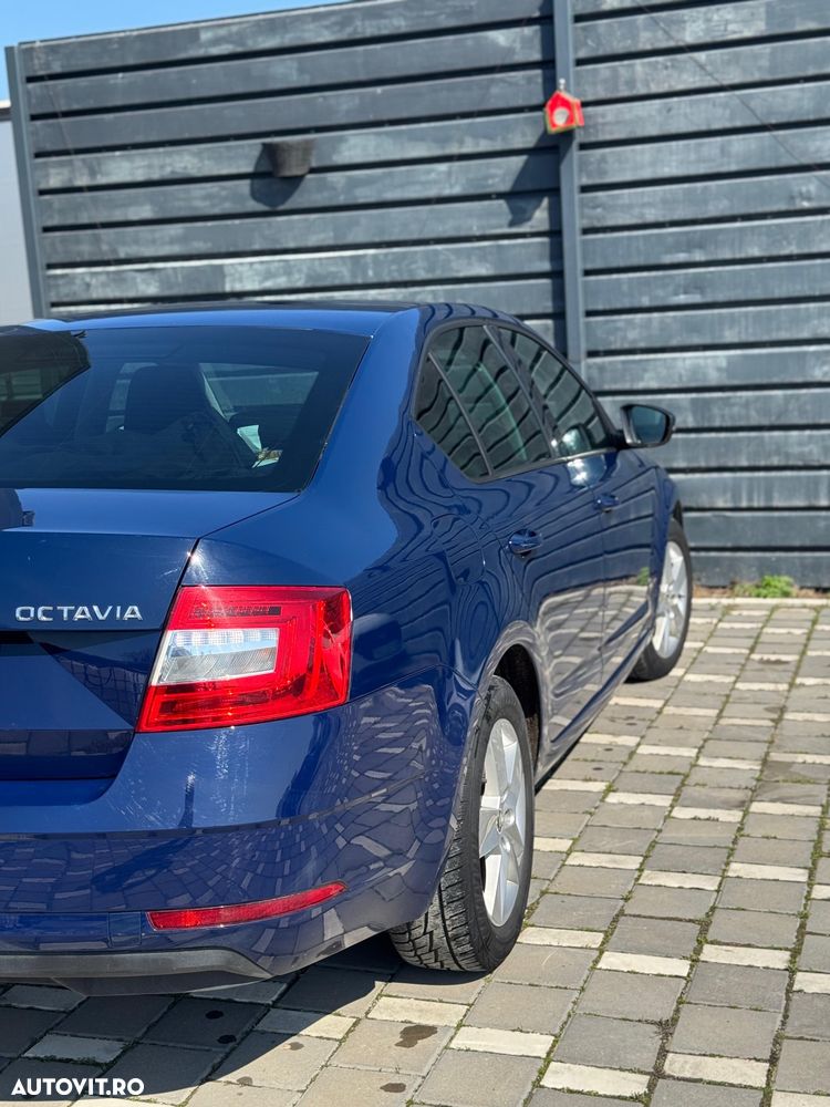 SKODA Octavia 2017 — imagine 12