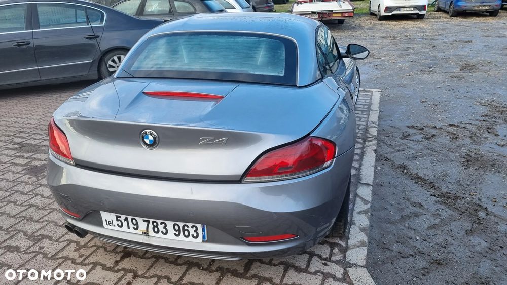 BMW Z4 sDrive30i - 10