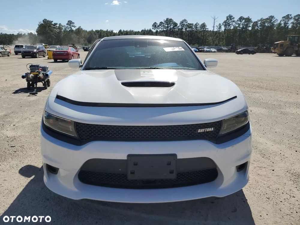 Dodge Charger 5.7 R/T Daytona - 5