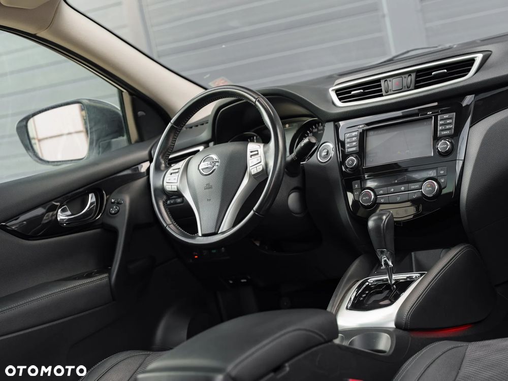 Nissan Qashqai 1.6 dCi Xtronic TEKNA+ - 19
