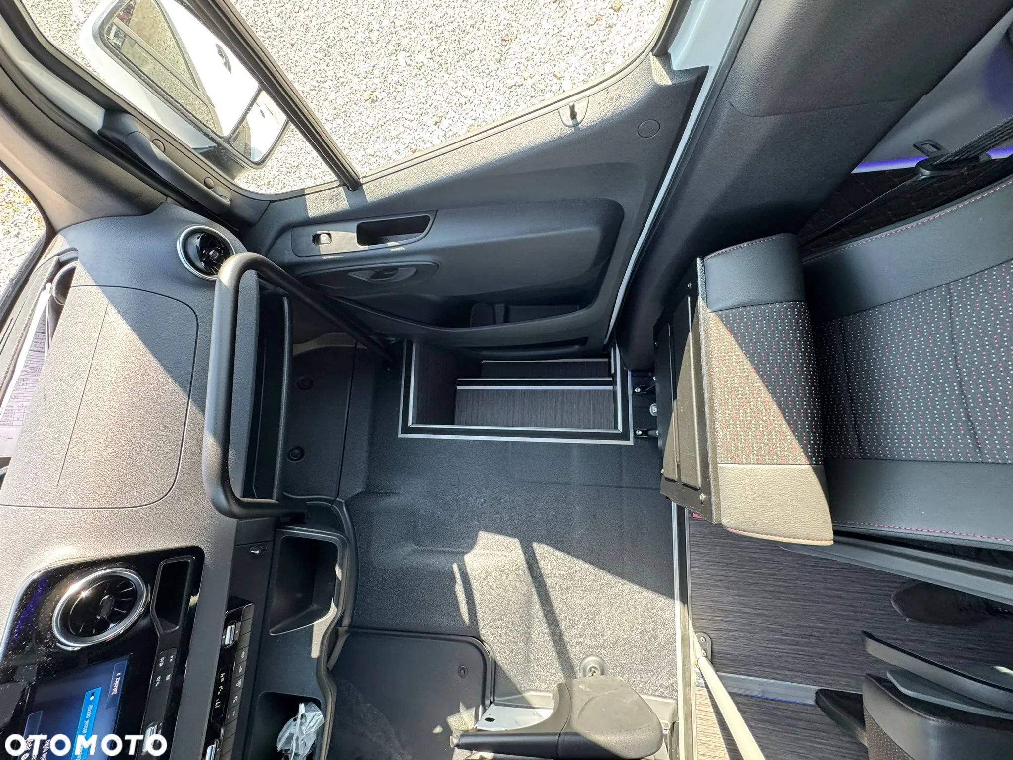 Mercedes-Benz Sprinter 519 - 19