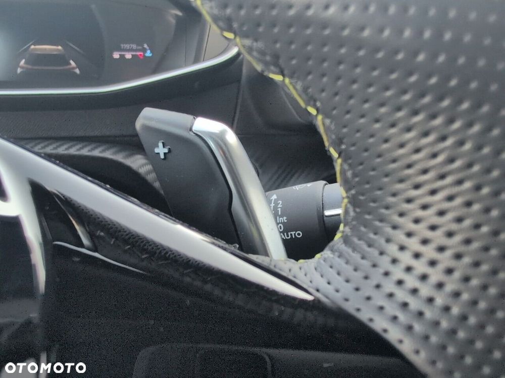 Peugeot 2008 1.2 PureTech GT S&S EAT8 - 24