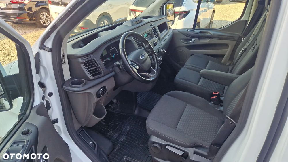 Ford TRANSIT CUSTOM - 8