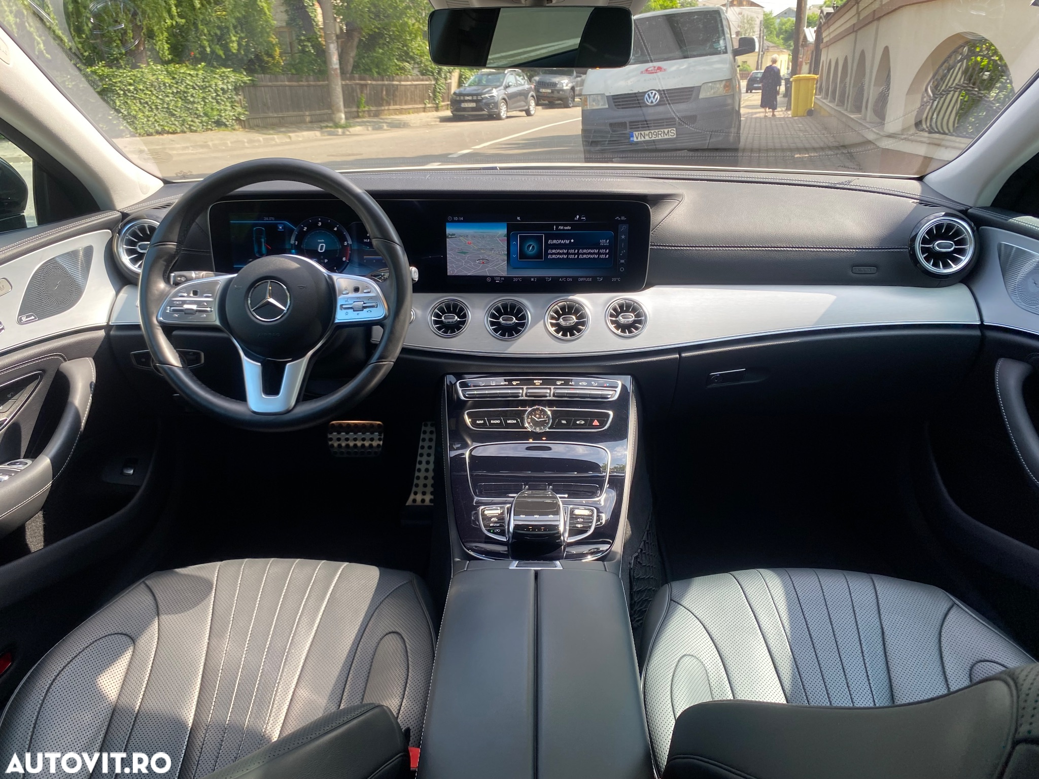 Mercedes-Benz CLS 400 d 4Matic 9G-TRONIC AMG Line - 16
