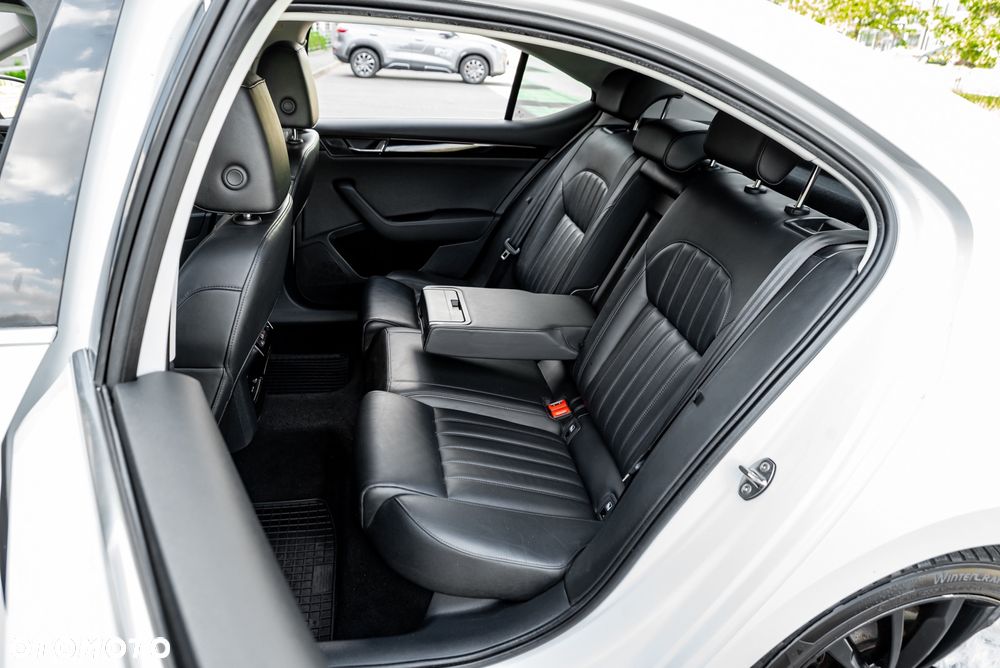 Skoda Superb 2.0 TDI 4x4 DSG L&K - 18