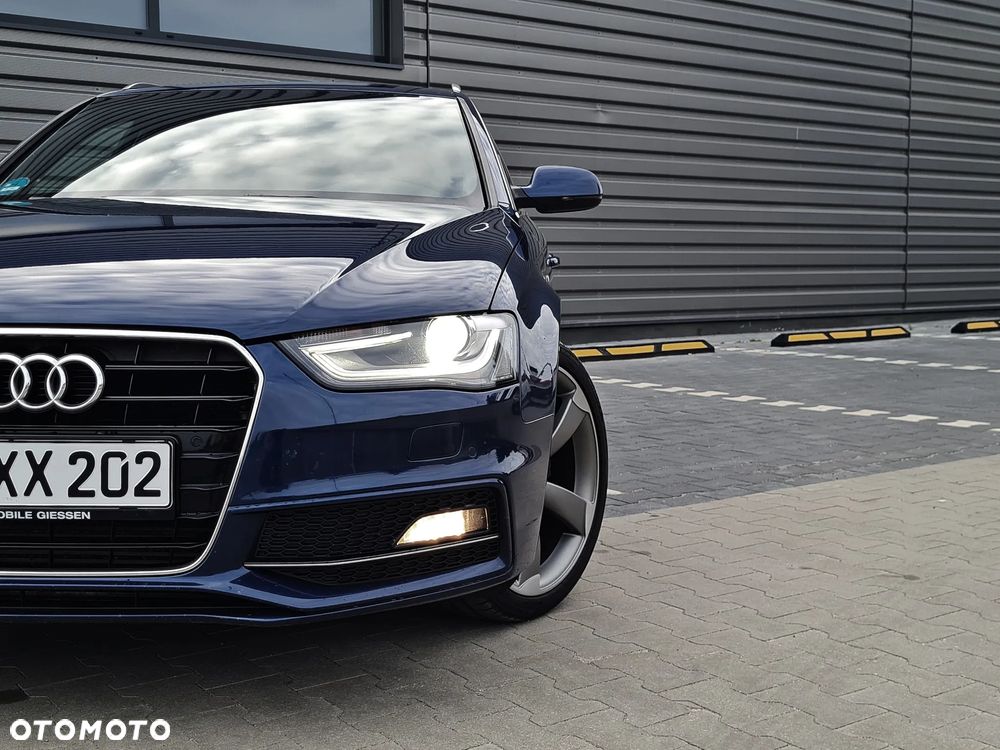 Audi A4 Avant 2.0 TDI DPF S line Sportpaket - 1