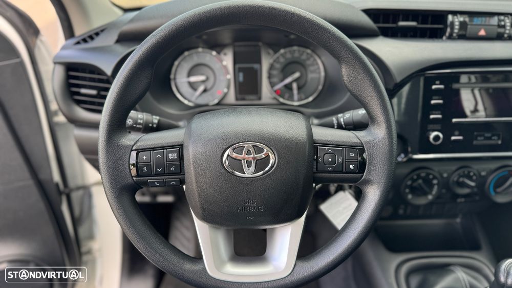 Toyota Hilux 2.4 D-4D 4X4 - 2
