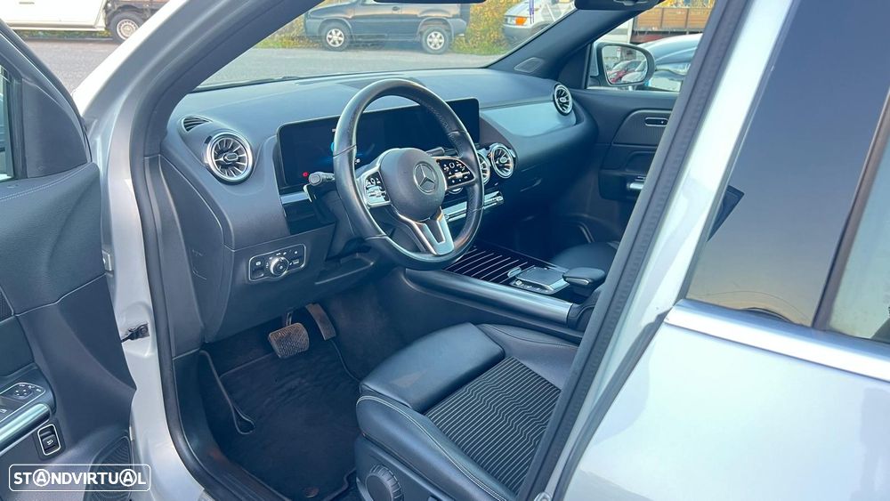 Mercedes-Benz EQA - 10