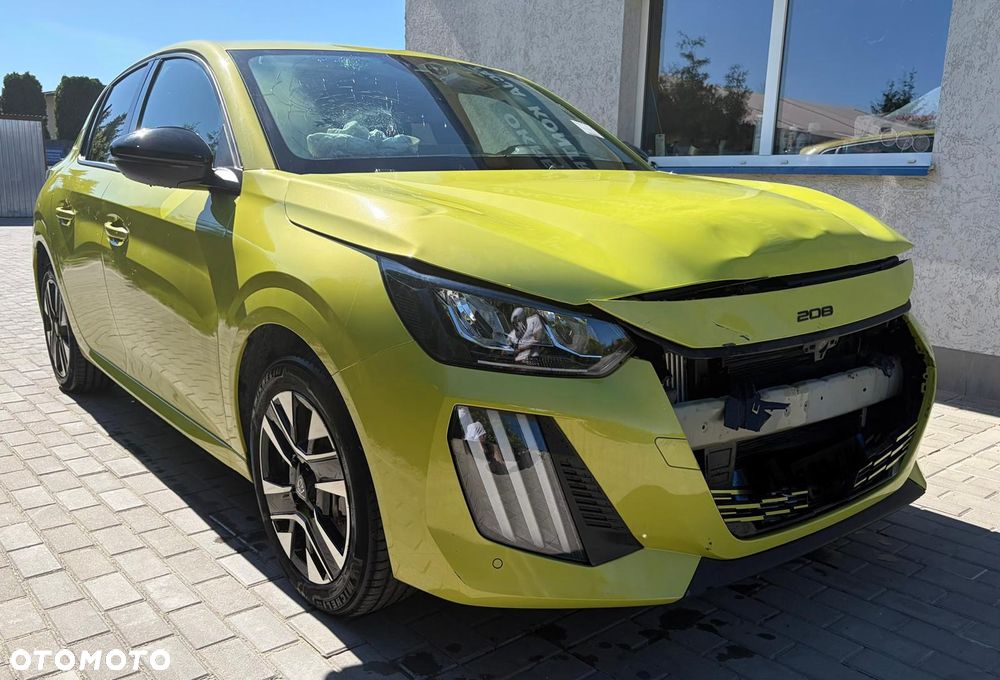 Peugeot 208 - 4