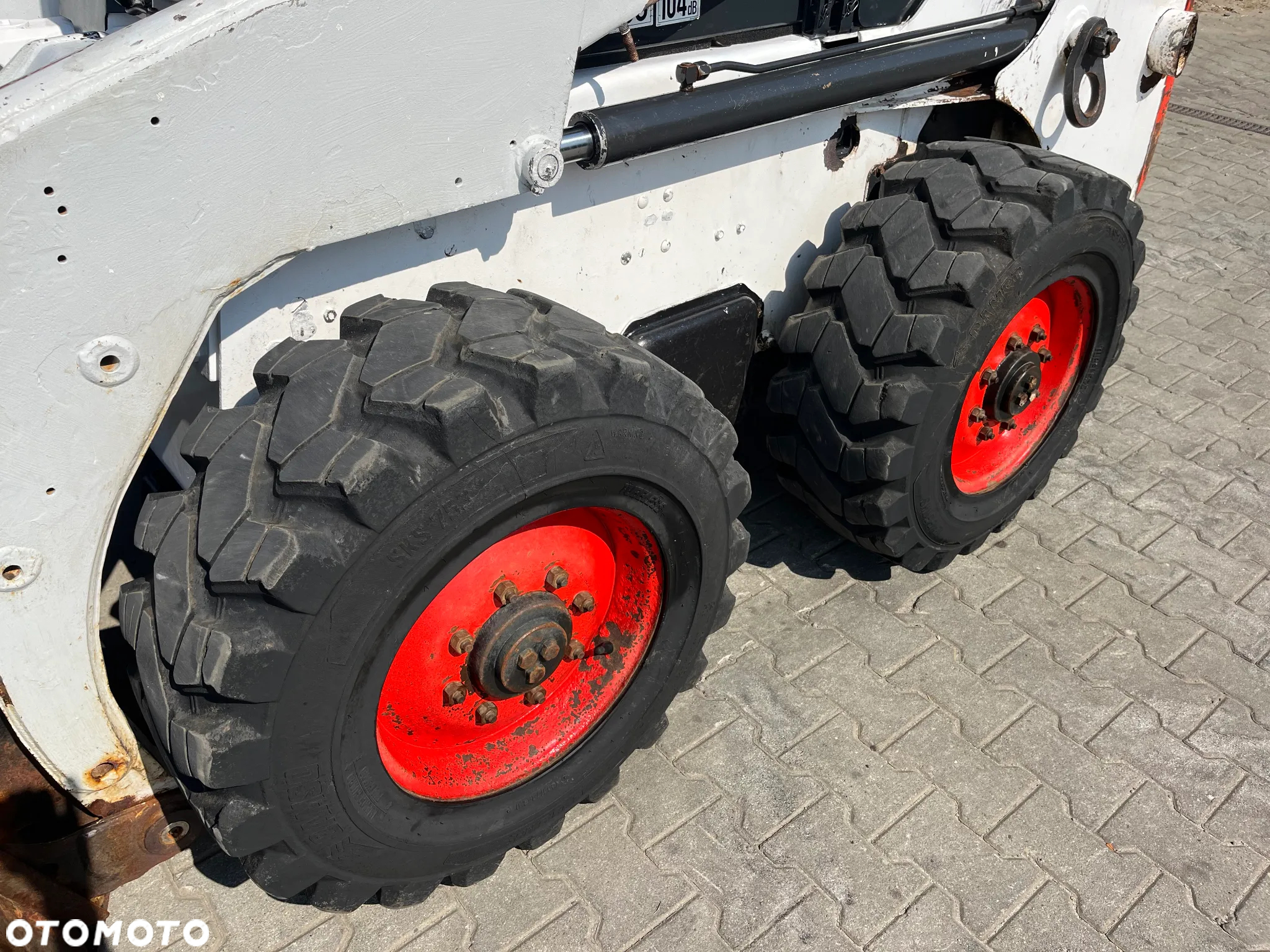 Bobcat 863 - 12