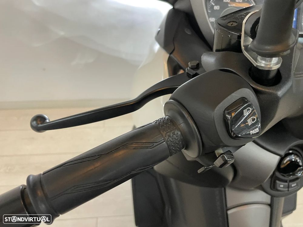 Yamaha X-Max X-MAX 300 - 7