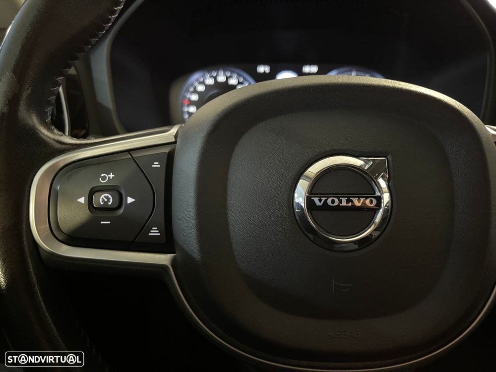 Volvo V60 2.0 D3 Momentum Geartronic - 16