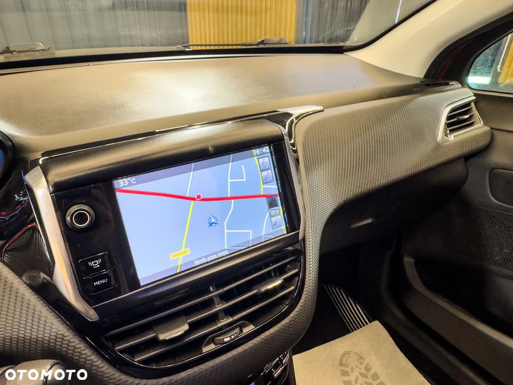 Peugeot 2008 PureTech 82 Allure - 2