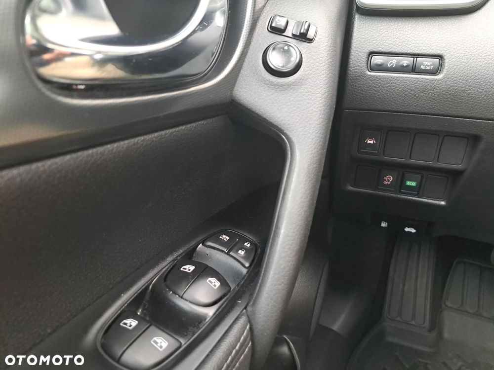 Nissan Qashqai 1.3 DIG-T DCT N-CONNECTA - 19