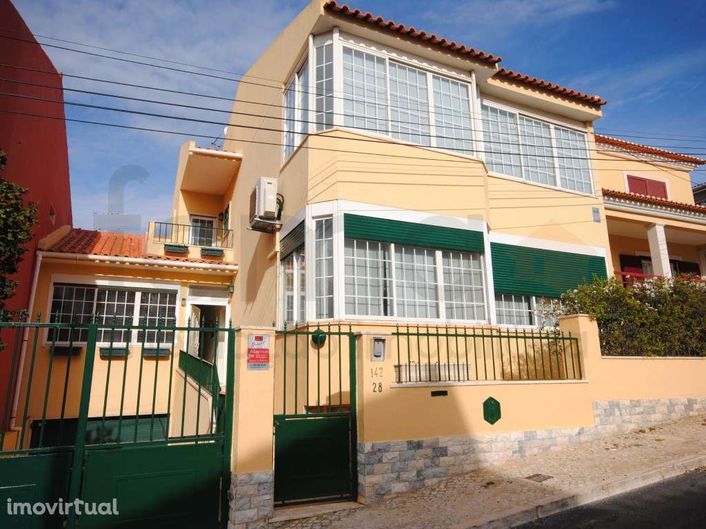 **Oportunidade Única: Moradia T6 à Venda!** - Grande imagem: 2/60