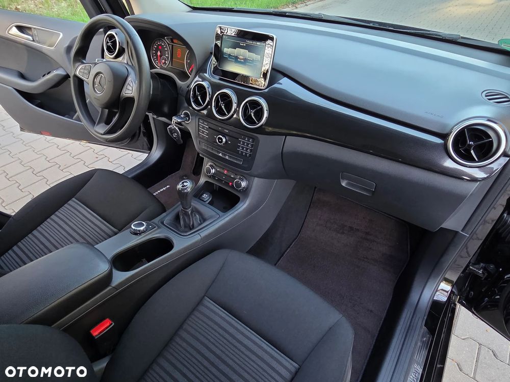 Mercedes-Benz Klasa B 180 d BlueEFFICIENCY Edition - 18