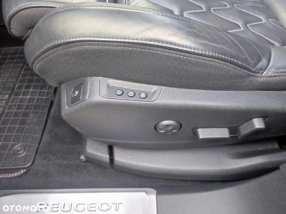 Peugeot 3008 - 17
