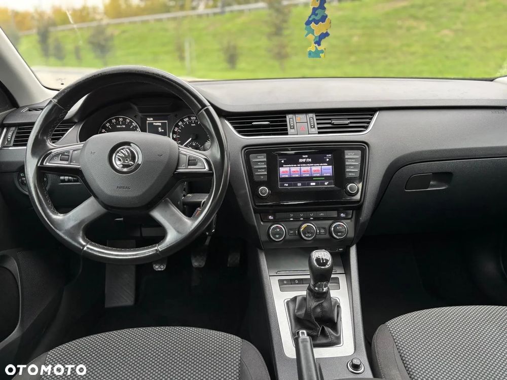 Skoda Octavia 1.6 TDI Ambition - 8