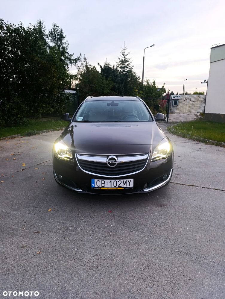 Opel Insignia - 8