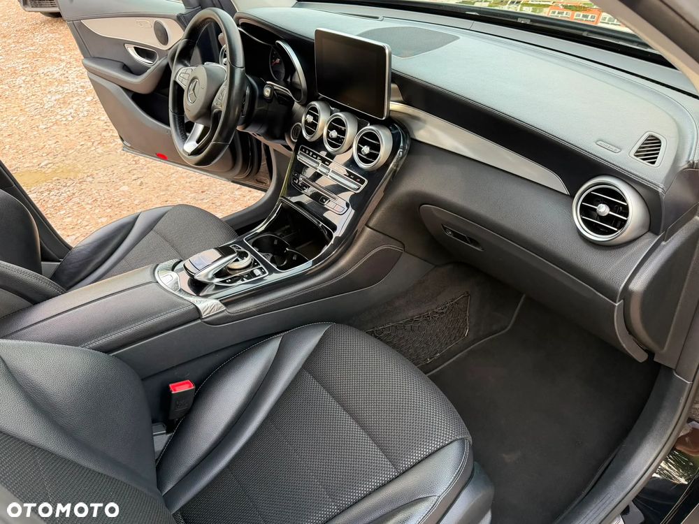 Mercedes-Benz GLC 250 d 4Matic 9G-TRONIC - 20