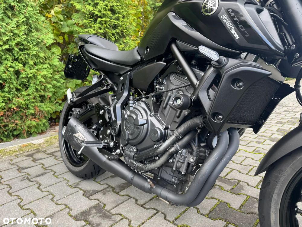 Yamaha MT - 8