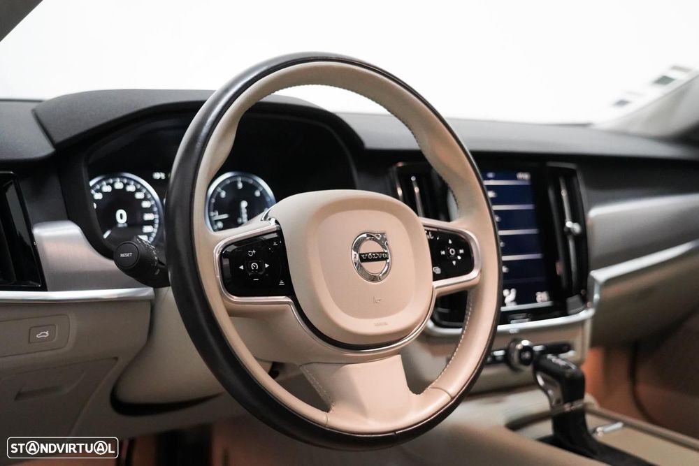 Volvo V90 2.0 D4 Momentum Geartronic - 8