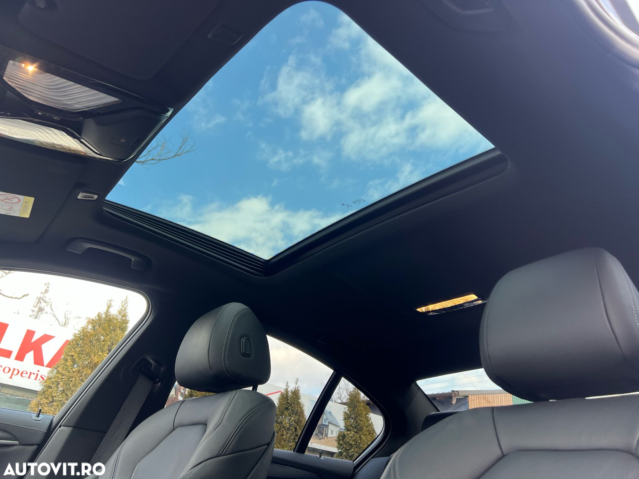 BMW Seria 5 530e Aut. - 13