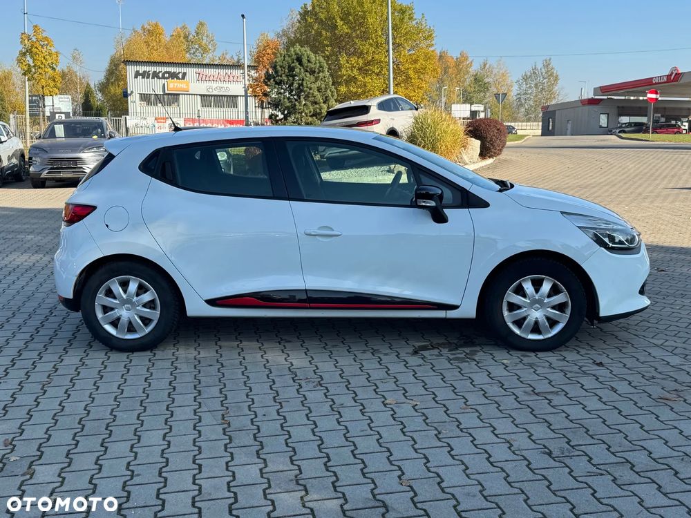 Renault Clio 1.2 16V Zen - 6