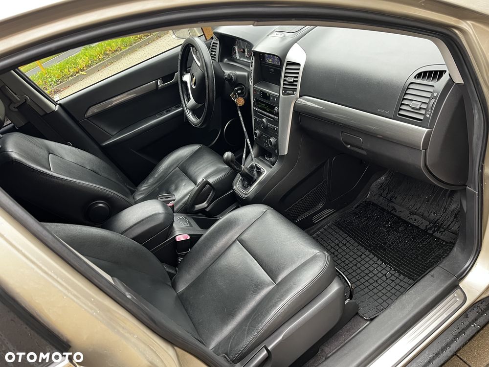 Chevrolet Captiva 2.0 d LS 5os - 9