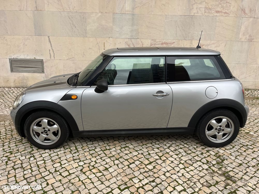 MINI 3 Portas One 1.4 - 25