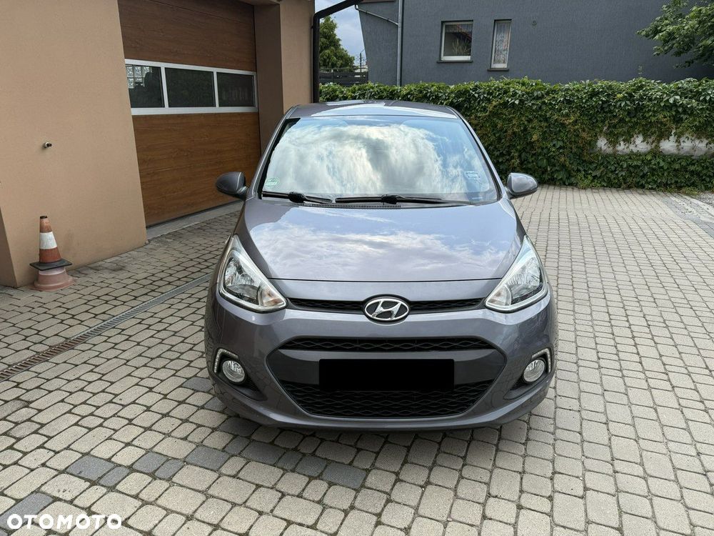 Hyundai i10 1.0 Fifa World Cup Edition - 2