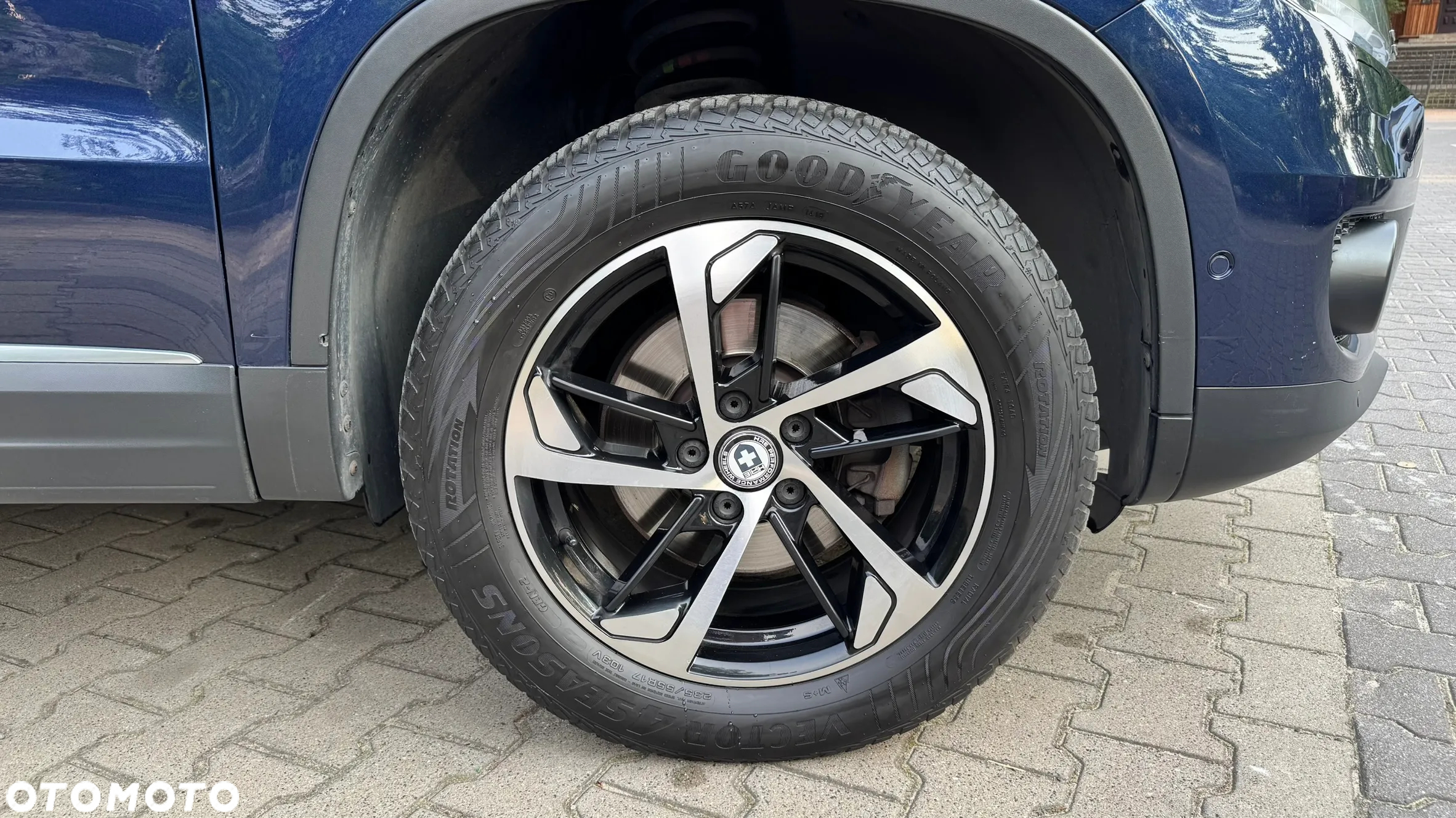 Volkswagen Tiguan 2.0 TSI 4Mot Sport&Style DSG - 24