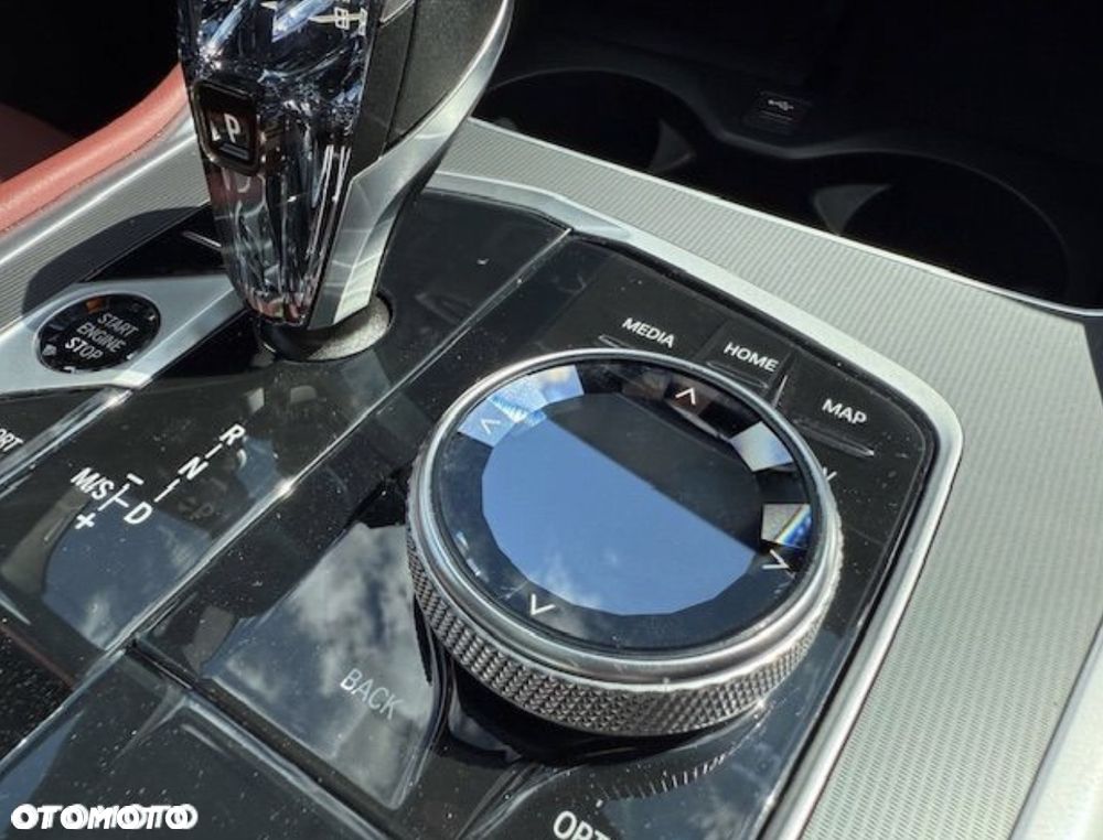 BMW X6 xDrive40i mHEV - 13
