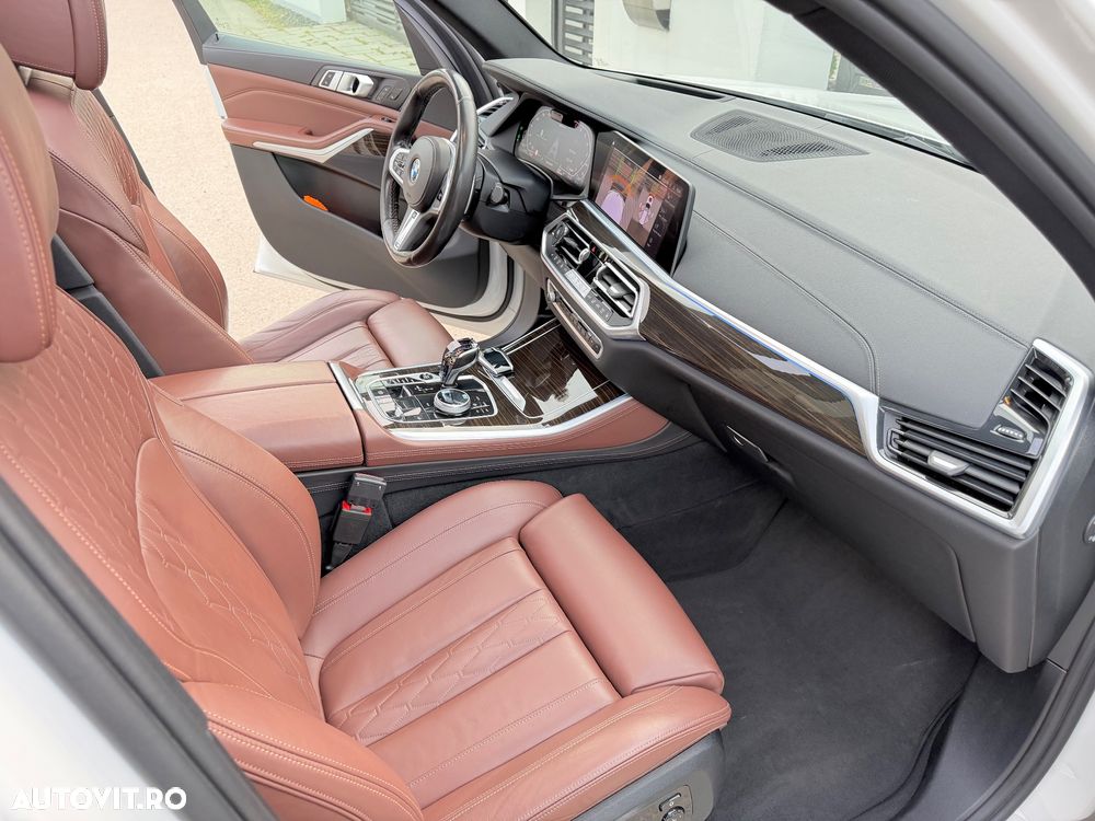 BMW X5 xDrive45e - 12