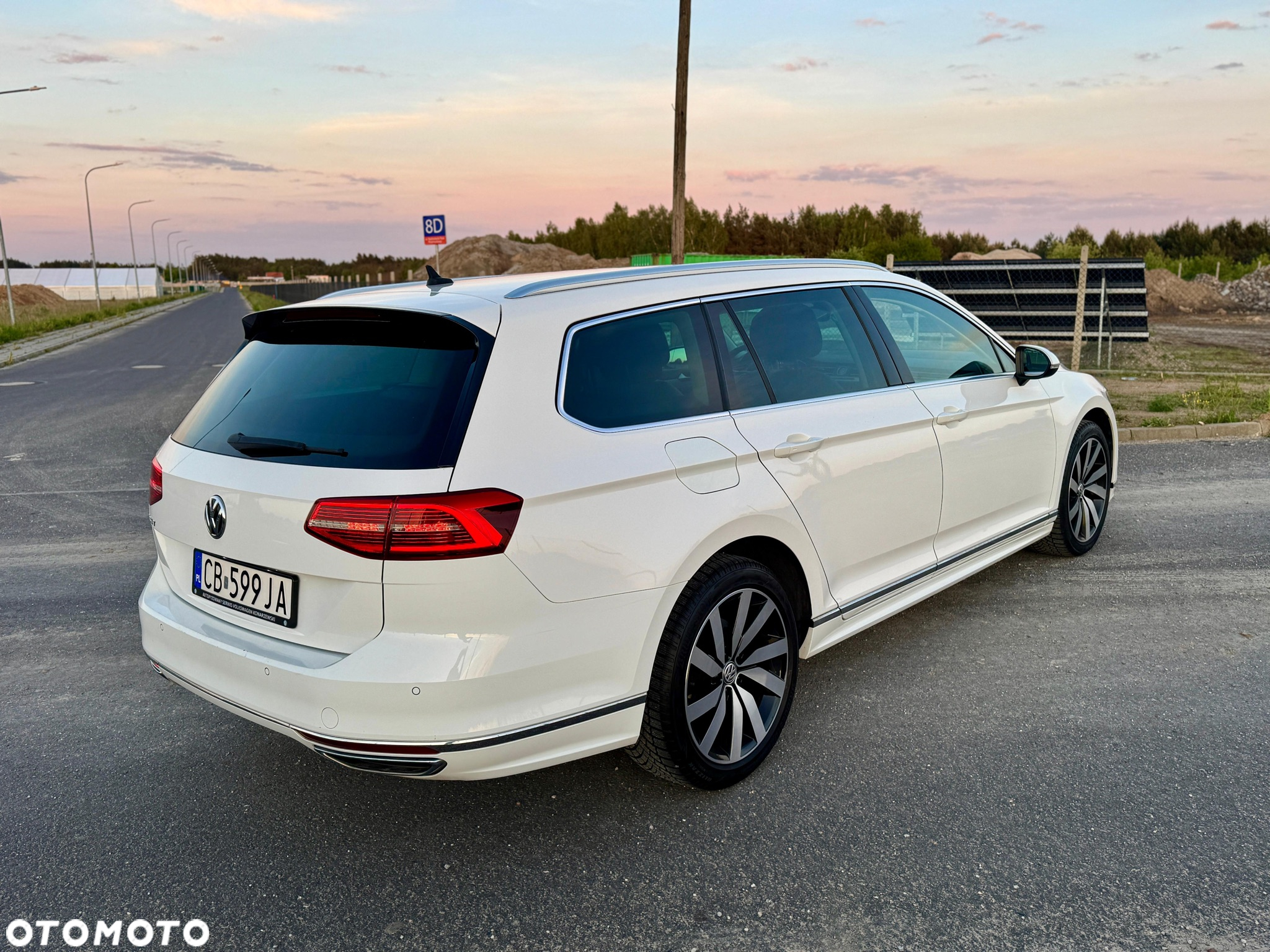 Volkswagen Passat - 3