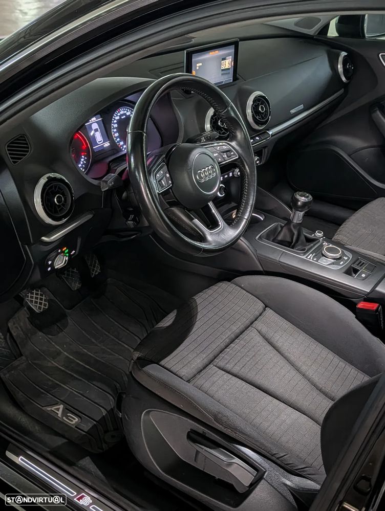 Audi A3 Sportback 1.6 TDI S-line - 14