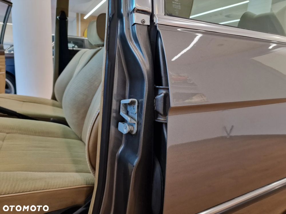 BMW Seria 5 - 23