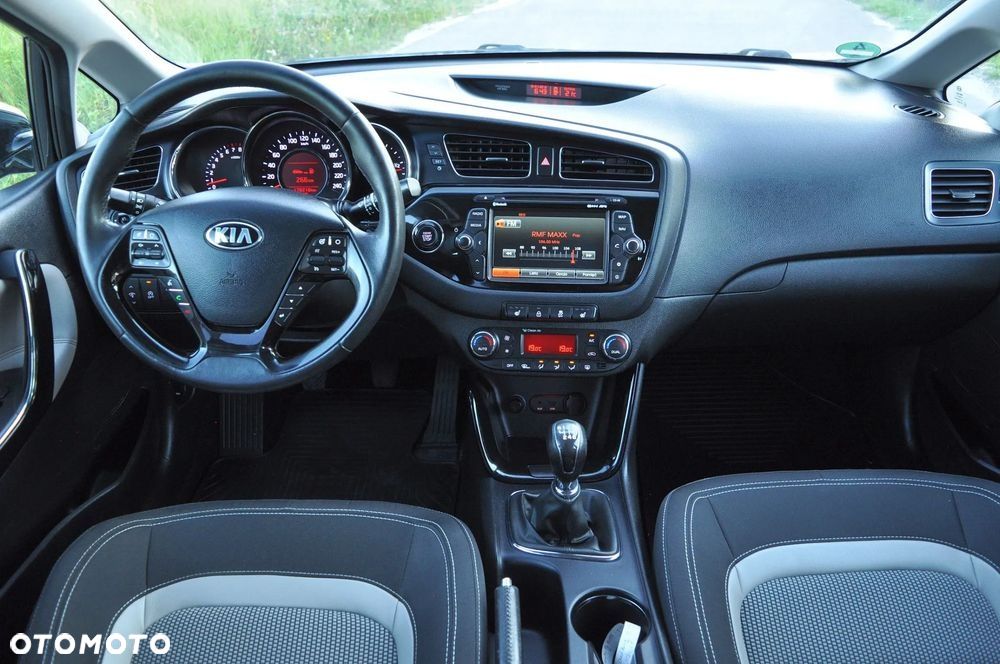 Kia Ceed 1.6 GDI Platinum Edition - 33