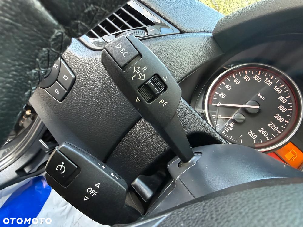 BMW X1 xDrive18d Sport Line - 39