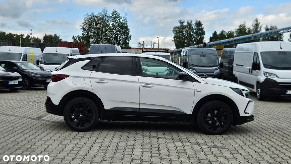 Opel Grandland 1.2 T GS S&S - 23